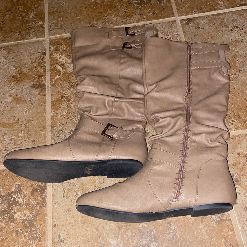 Woman’s Boots